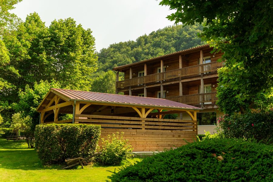 Périgord noir vallée Dordogne Auberge de la petite Reine – le parc