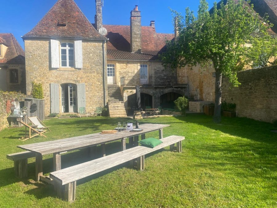 Périgord noir vallée Dordogne Maison Maleville jardin