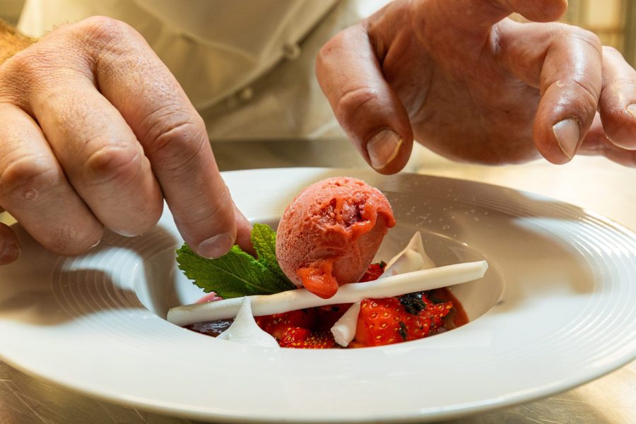 Périgord noir vallée Dordogne Auberge de la petite Reine cuisine