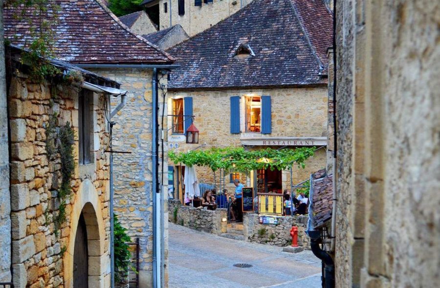 Périgord noir vallée Dordogne La Petite Tonnelle ruelle