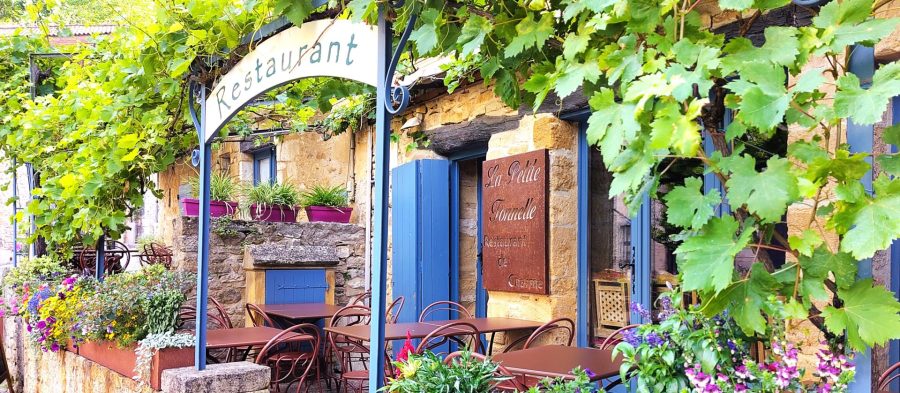 Périgord noir vallée Dordogne La petite Tonnelle façade
