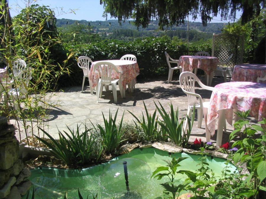 HOTEL CHAPERON ROUGE