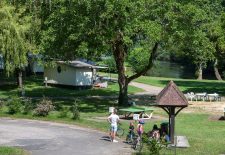 Les étapes André Trigano, Les rives de la Dordogne