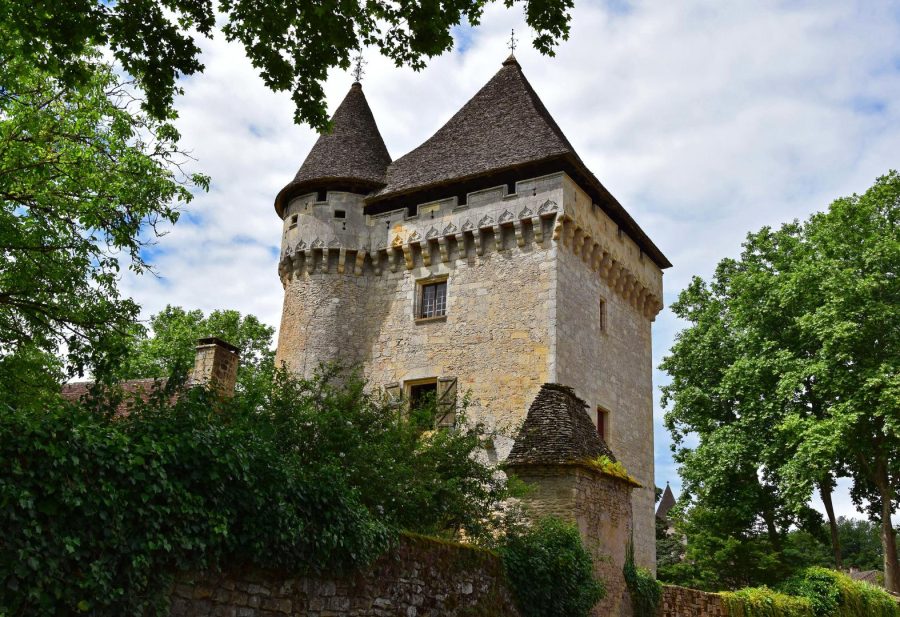 PCU_Le donjon du  Manoir de la Salle_Saint Léon sur Vézère_juillet 2021 ©V.Bertrand