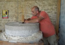 Printemps à la ferme: au Domaine de Rapatel châtaignes du Périgord