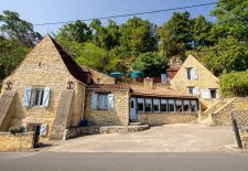 Logis de Chalons en Périgord – La Perle Noire